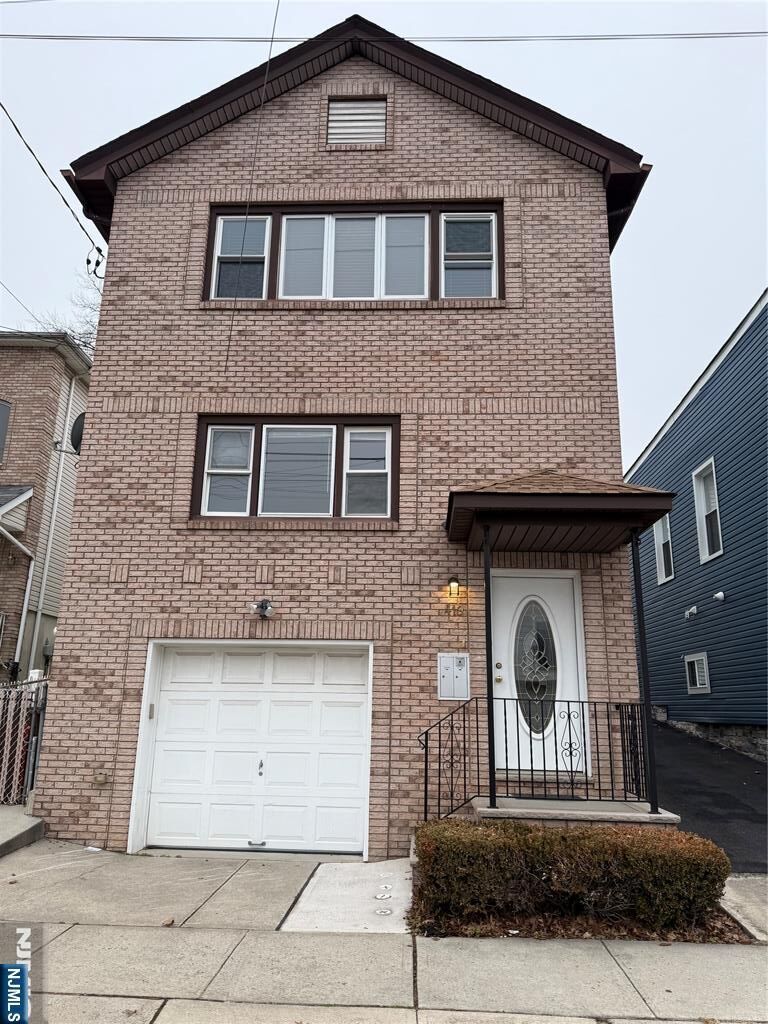 Property Photo:  419 Elm Street 2  NJ 07032 