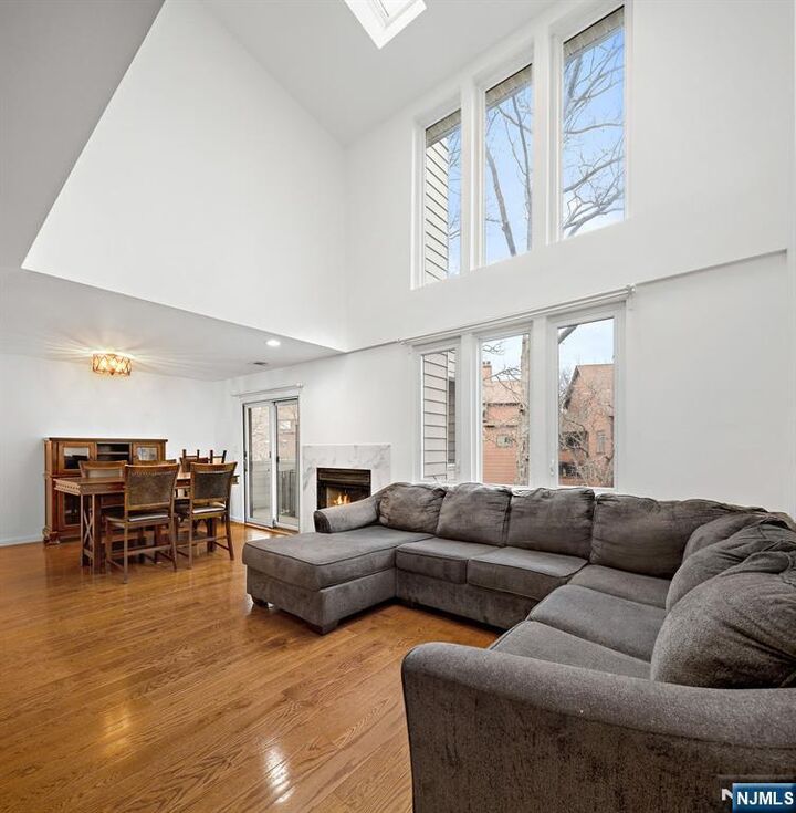 Property Photo:  714 Mainsail Lane  NJ 07094 