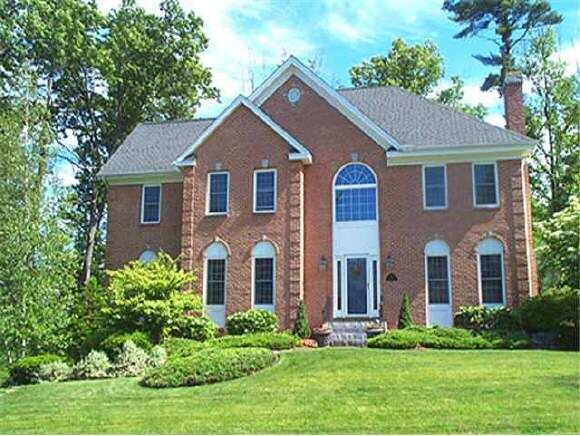 Property Photo:  18 Rosecliff Drive  NH 03062 