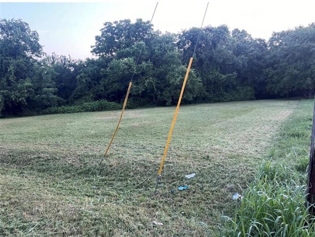 Property Photo: 605 Hall Street TX 75146