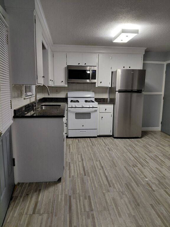 Property Photo:  629 Westford 2  MA 01851 