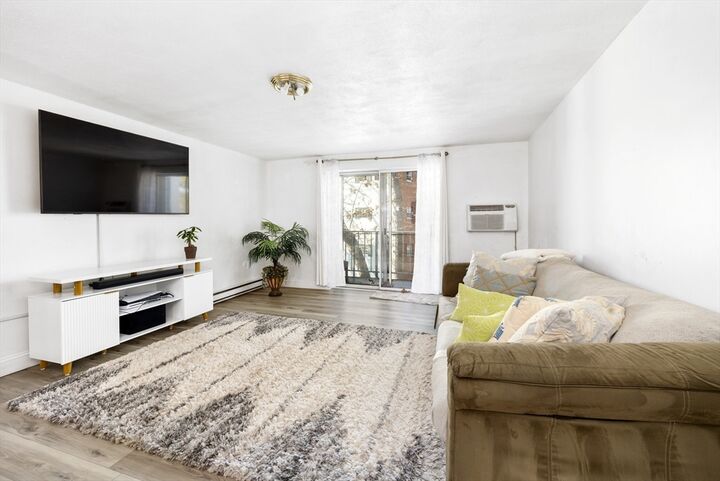 Property Photo:  65 Greentree Ln 33  MA 02190 