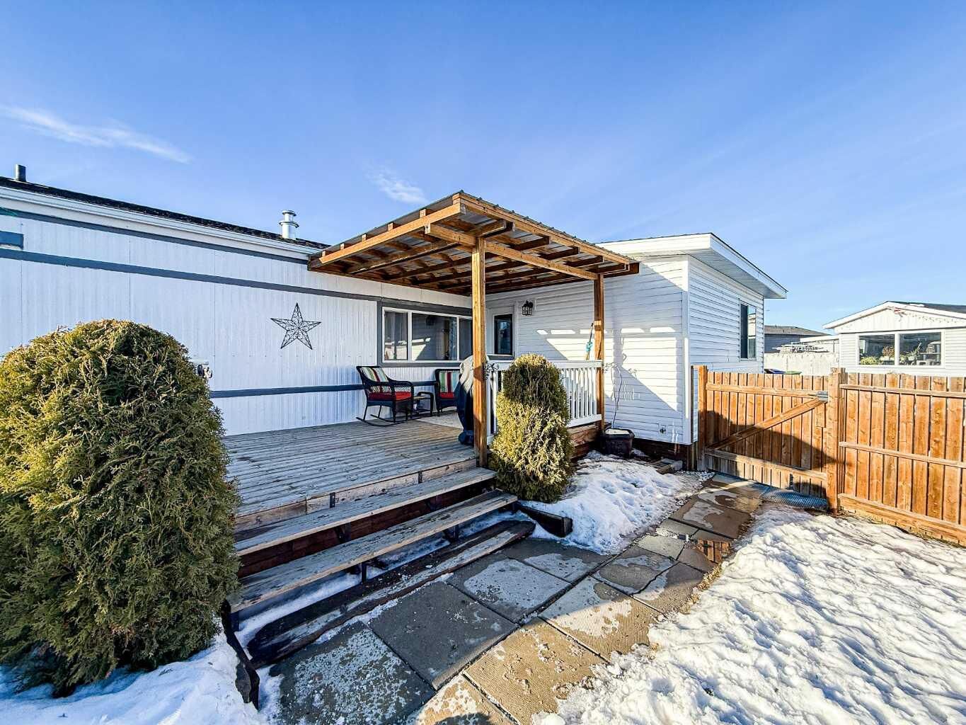 Property Photo:  5103 61 Avenue 19  AB T4H 1L5 