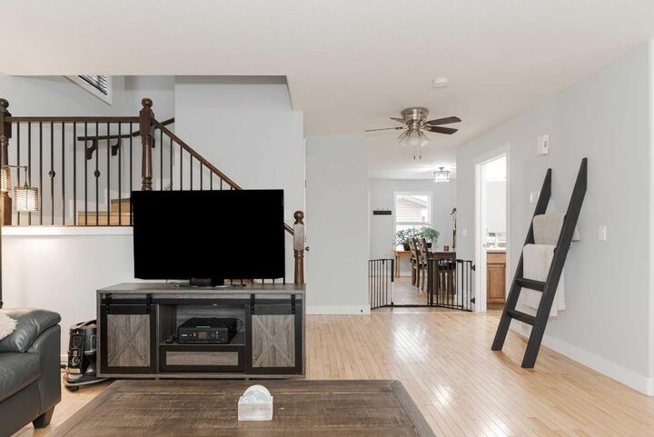 Property Photo:  129 Honeysuckle Way  AB T9K 0M8 