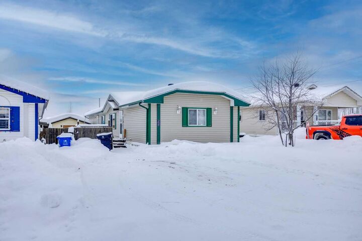 209 Waterhouse Street — photo 1