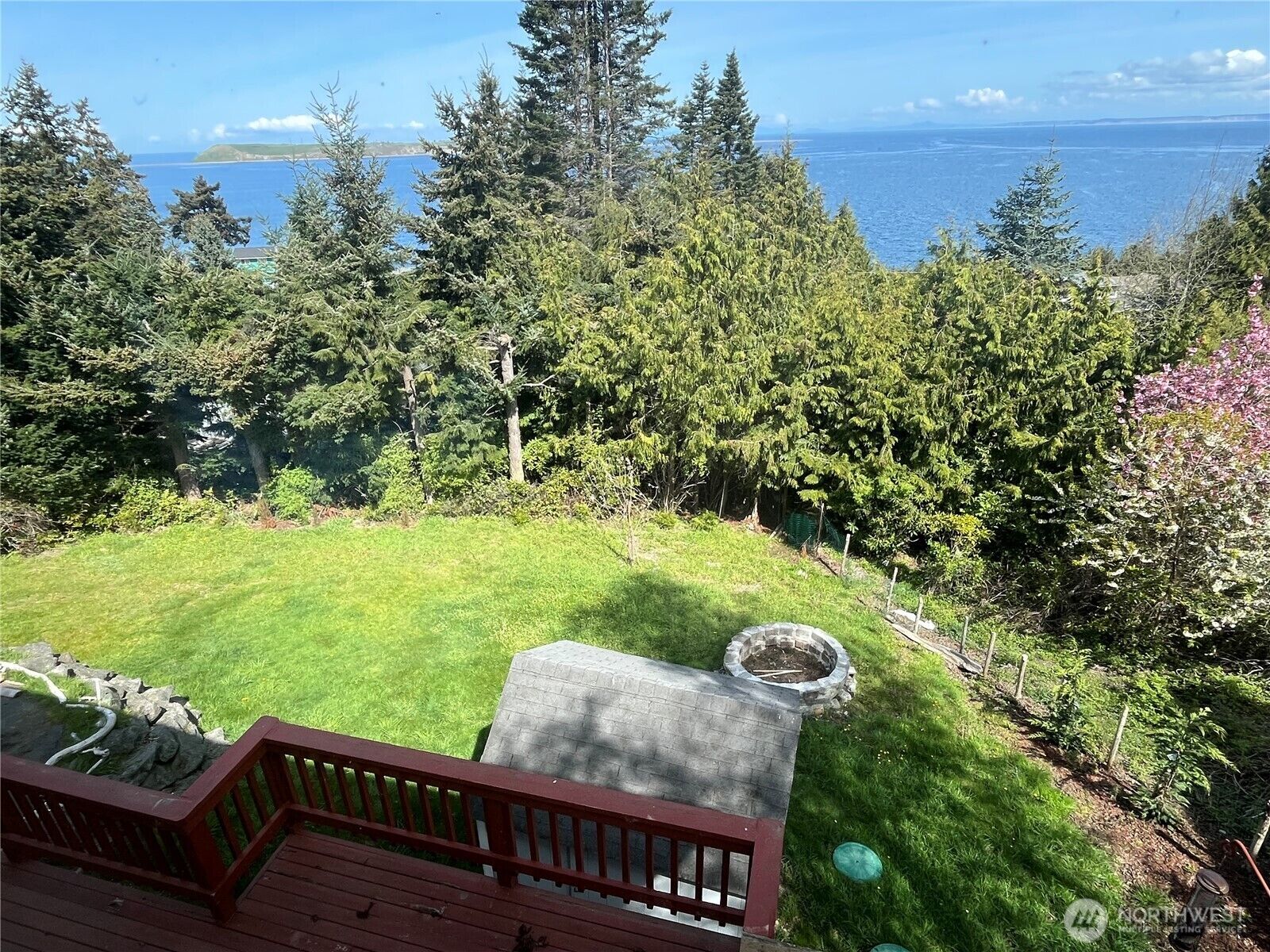 Property Photo:  320 N North Street  WA 98382 