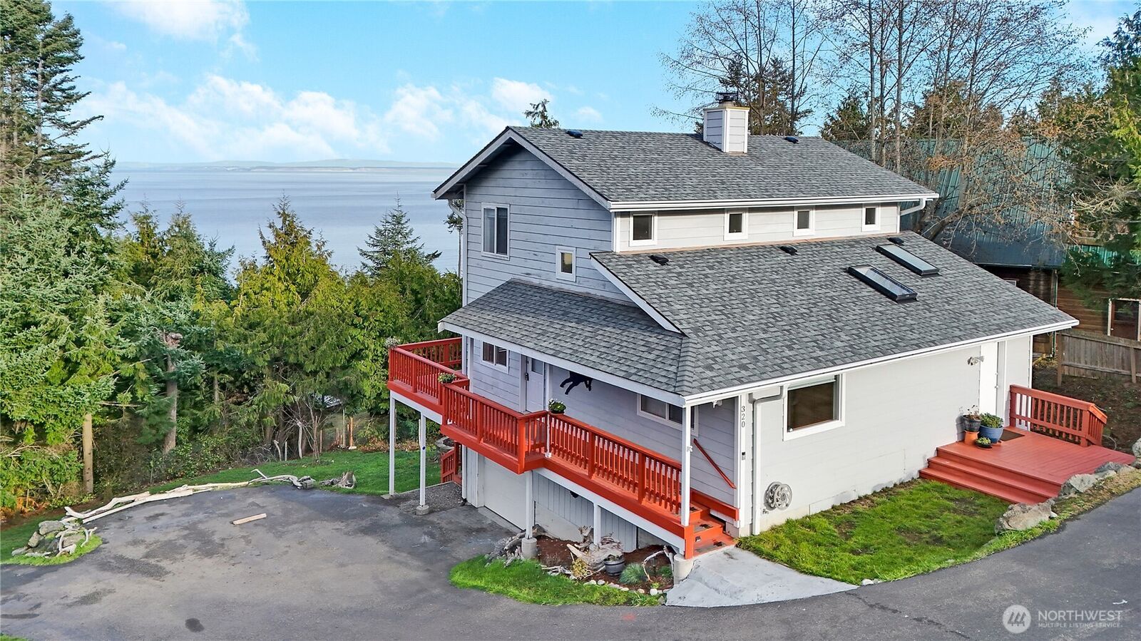 Property Photo: 320 N North Street WA 98382