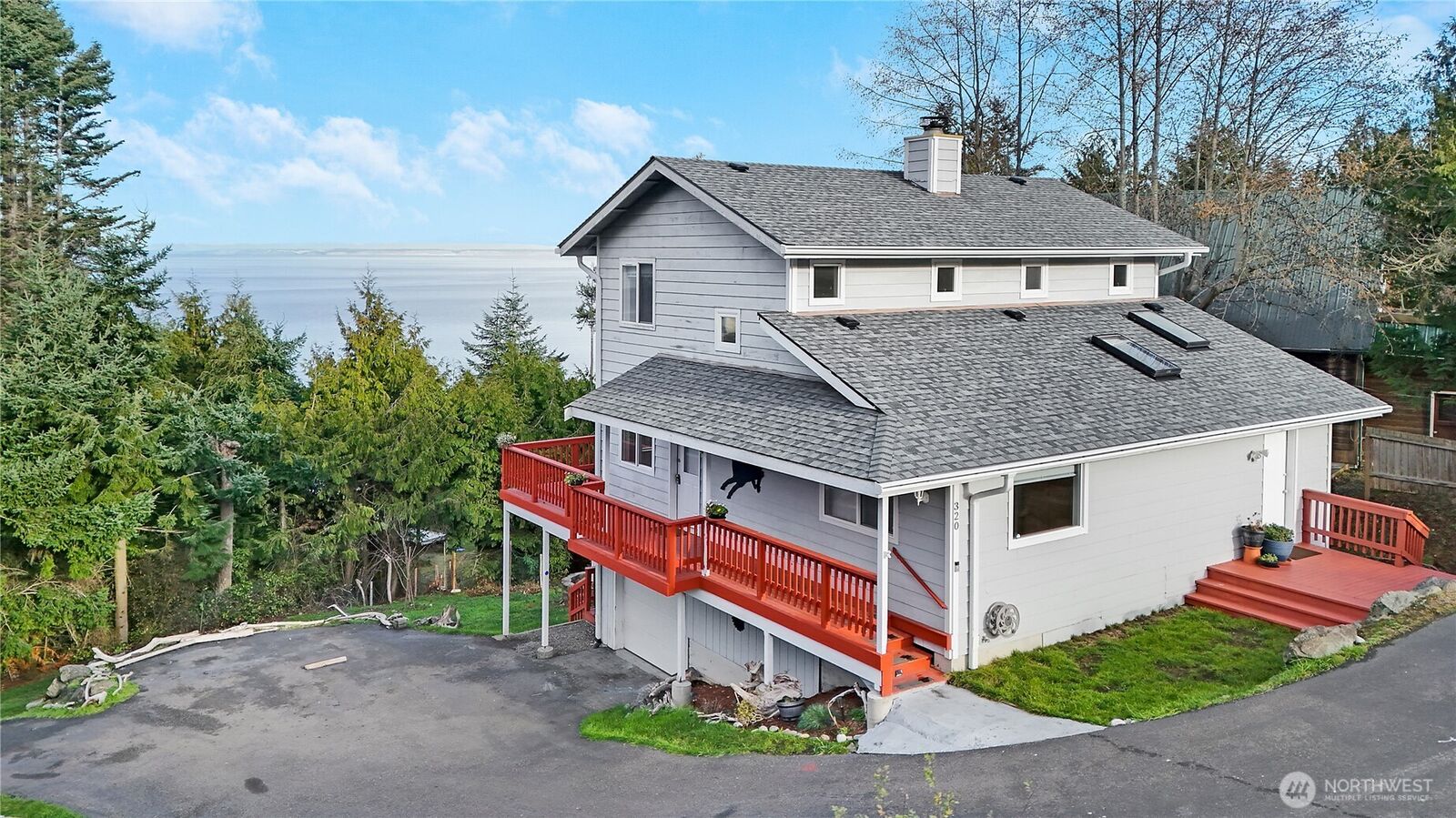 Property Photo:  320 N North Street  WA 98382 
