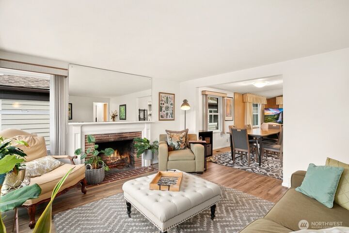 Property Photo:  3542  43rd Avenue W  WA 98199 