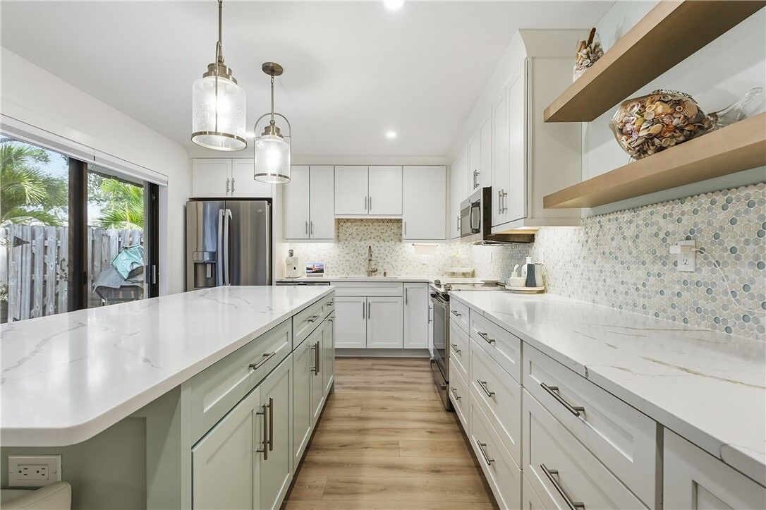 Property Photo:  550 N Tropic Lane 6D  FL 32960 