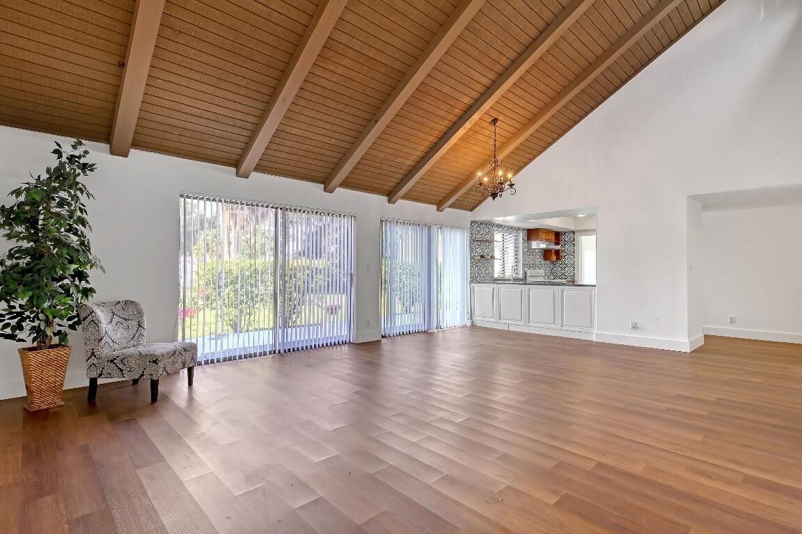 Property Photo:  241 NW 15th Street  FL 33432 