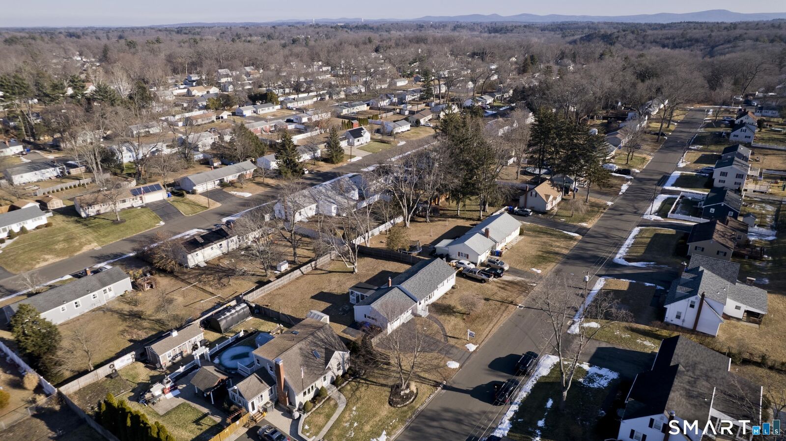 Property Photo:  15 Sun Street  CT 06082 