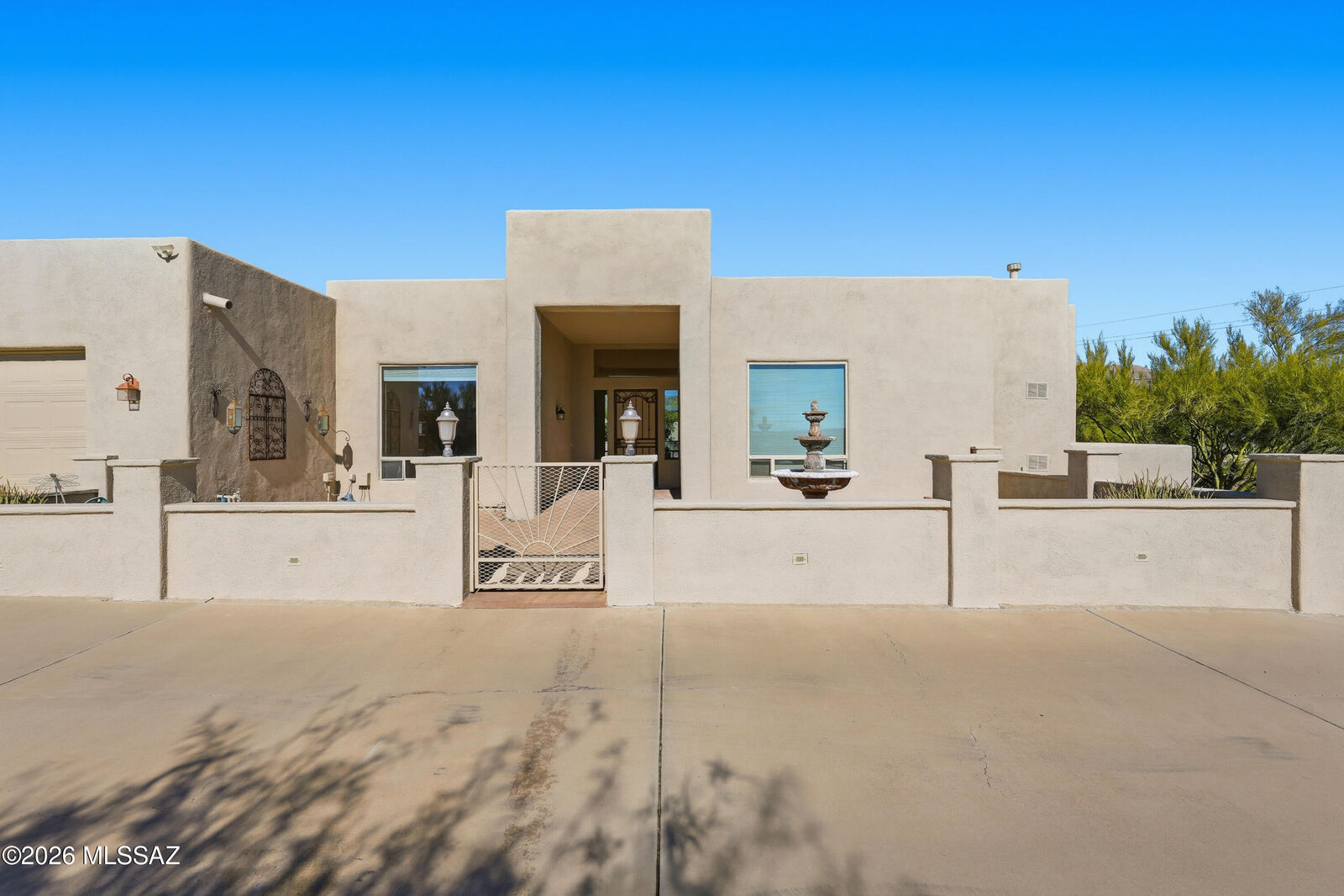 Property Photo:  4505 N Wolford Road  AZ 85749 