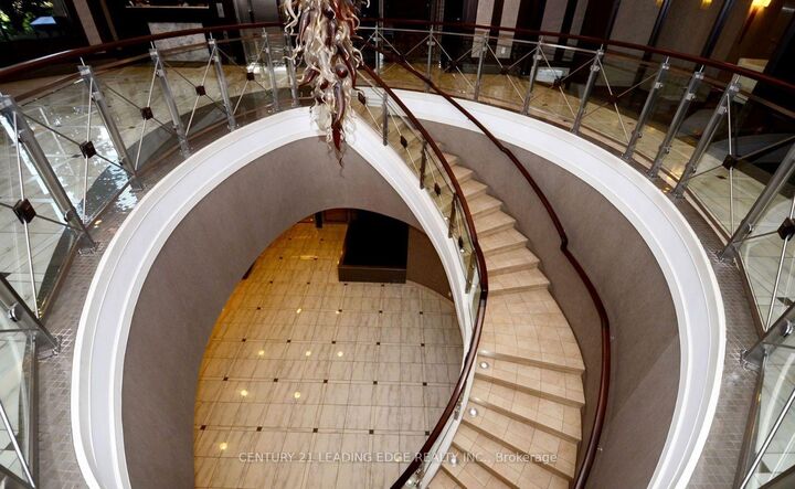 Property Photo: 135 Wynford Drive 1402 ON M3C 0J4