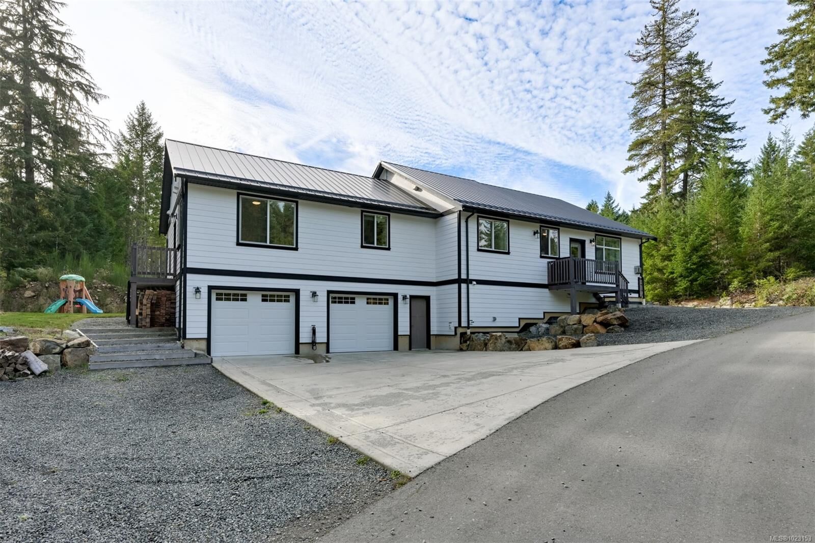Property Photo:  1141 Trailhead Lane  BC V0R 2W3 