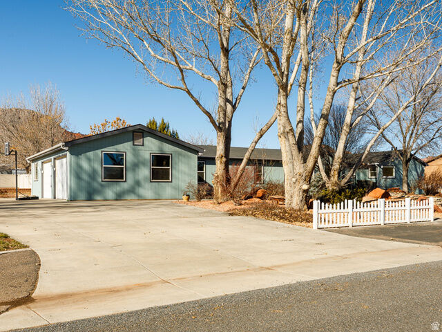 Property Photo:  1392 S Ford Dr  UT 84741 