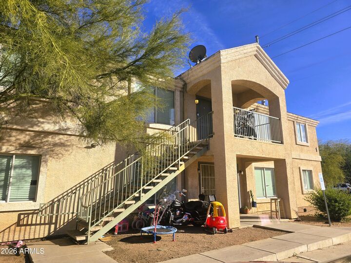 Property Photo: 2324 W Lone Cactus Drive 101 AZ 85027