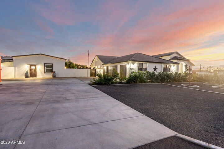 Property Photo:  2863 E Cedar Waxwing Drive  AZ 85298 