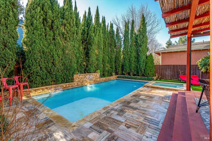 Property Photo:  405 Brockman Lane  CA 95476 