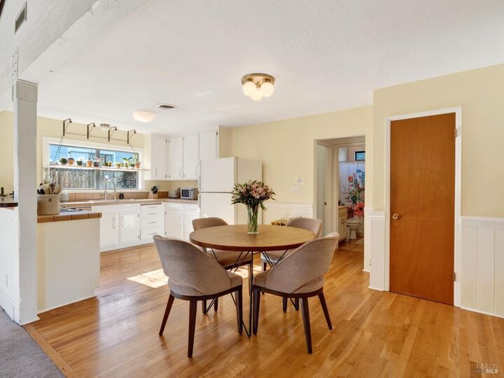 Property Photo:  1059 W Standley Street  CA 95482 