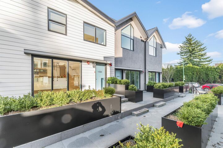 7353 Oak Street — photo 1