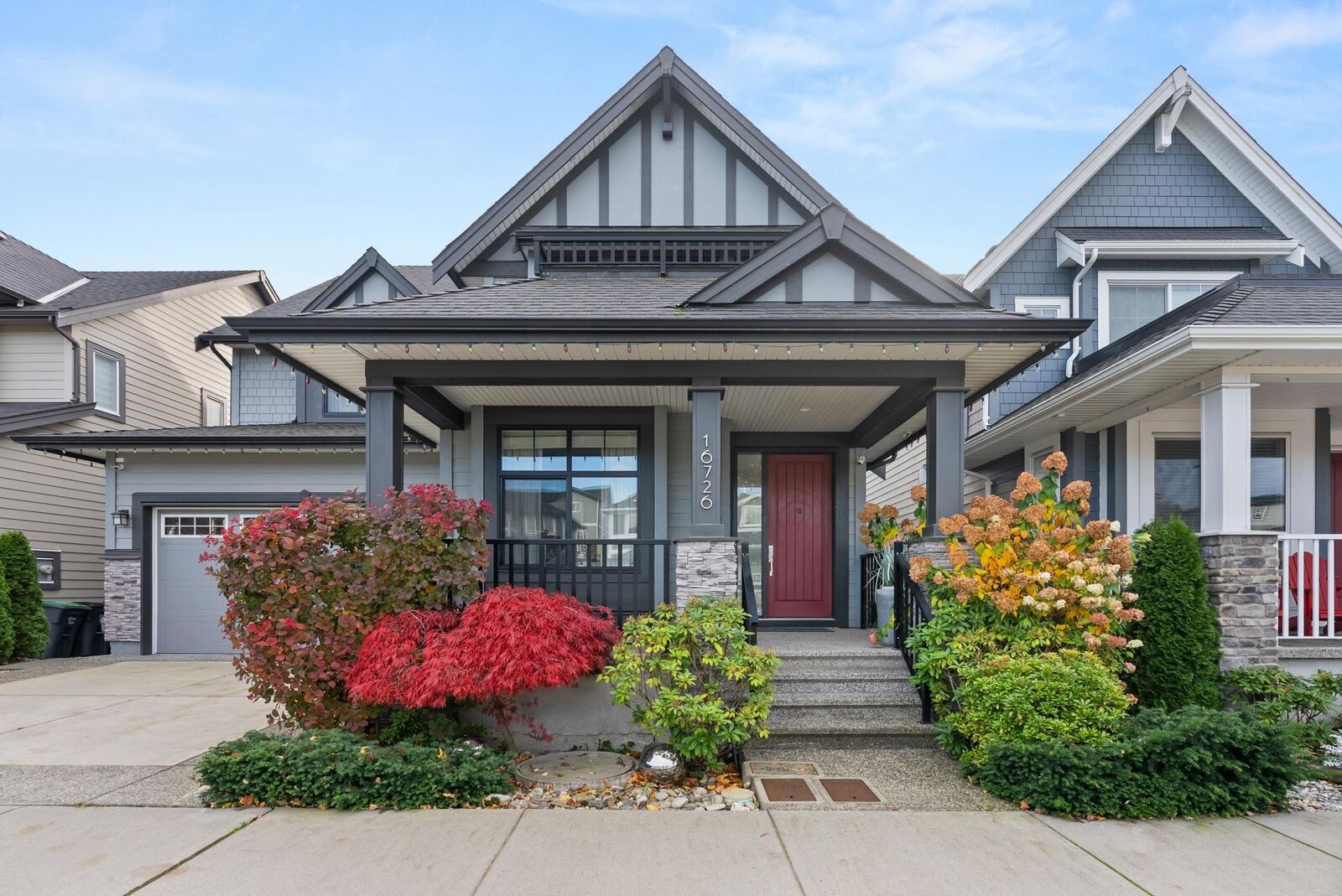 Property Photo: 16726 18 Avenue BC V3Z 0T3