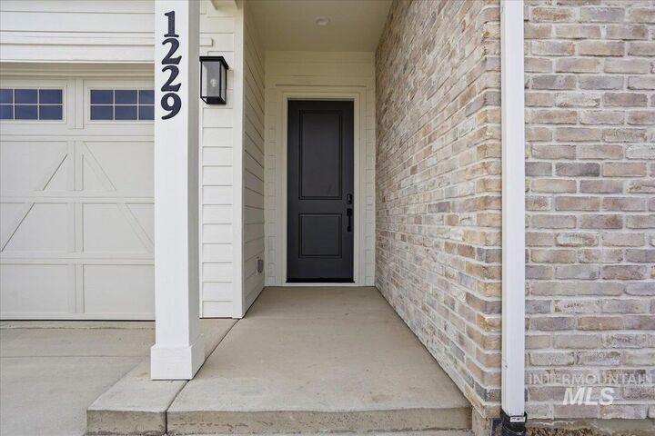 Property Photo:  1229 Stirling Meadows Ct  ID 83644 