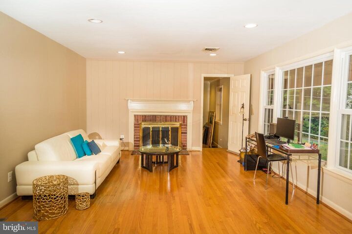 Property Photo:  500 Springvale Road  VA 22066 