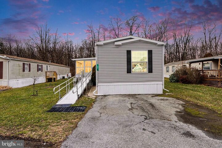 Property Photo:  32 Hathaway Drive  PA 17015 