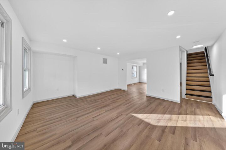 Property Photo:  121 N Repauno Avenue 123  NJ 08027 