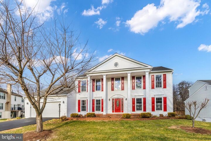 Property Photo: 2796 Maple Ridge Drive VA 22192