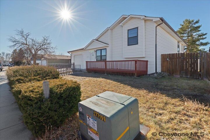 Property Photo: 2316 Pine Ave WY 82007