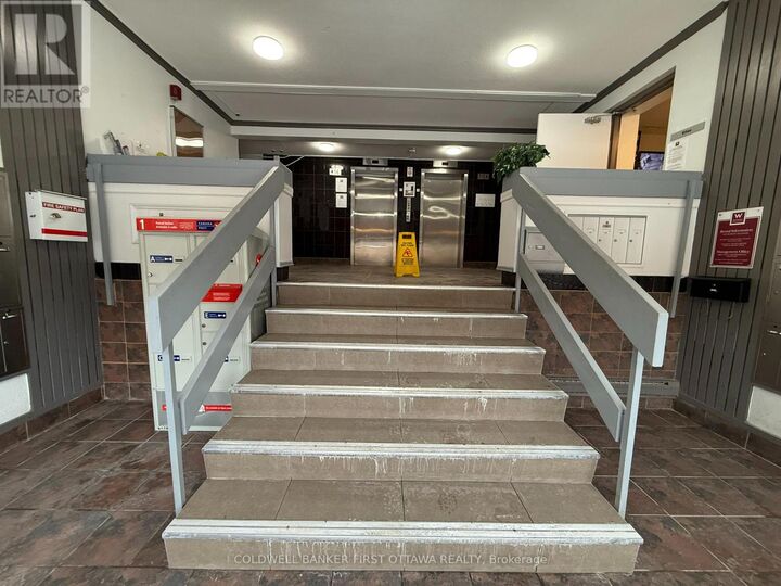 Photo de la propriété:  1435 Morisset Avenue 303  ON K1Z 8H4 