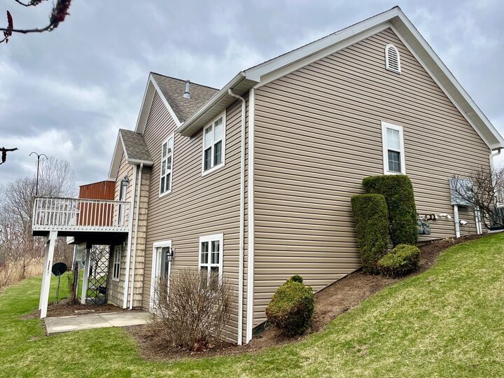 Property Photo:  161 S Oak Ridge Circle 1102  PA 16509 