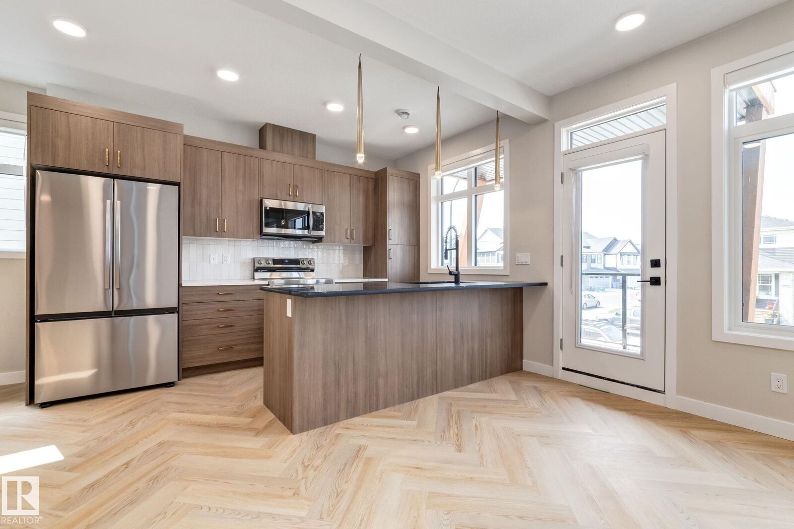 Property Photo:  16231 19 Avenue SW 41  AB T6W 5C6 