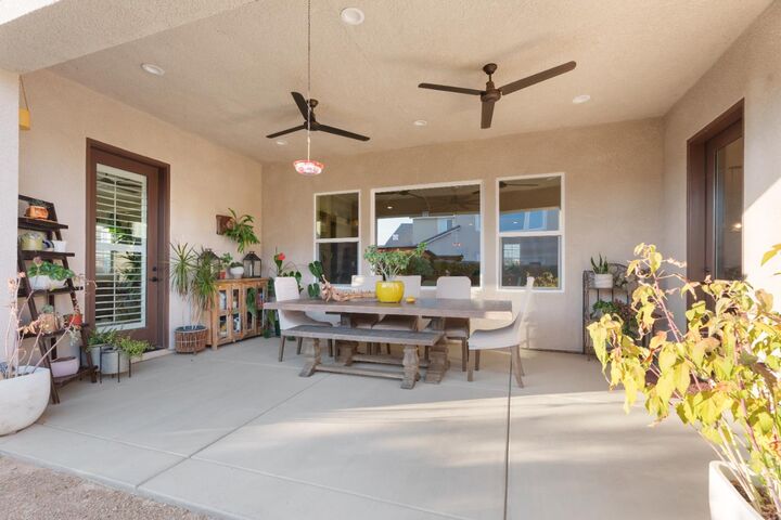 Property Photo:  822 Overstone Ave Avenue  CA 93636 