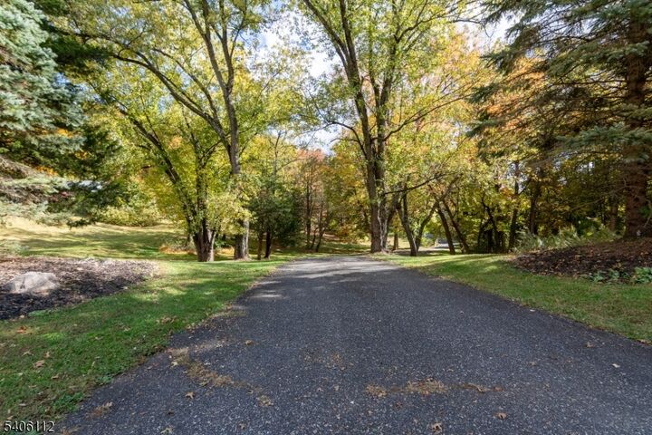 Property Photo:  9 Wayside Ln  NJ 08833 