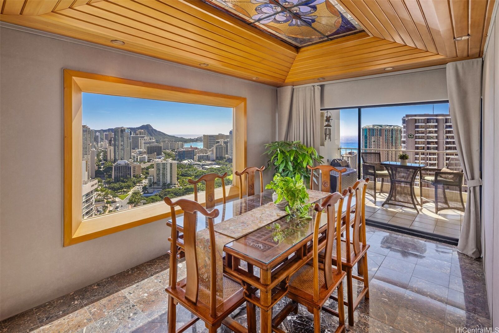 Property Photo:  469 Ena Road Gph 3805  HI 96815 