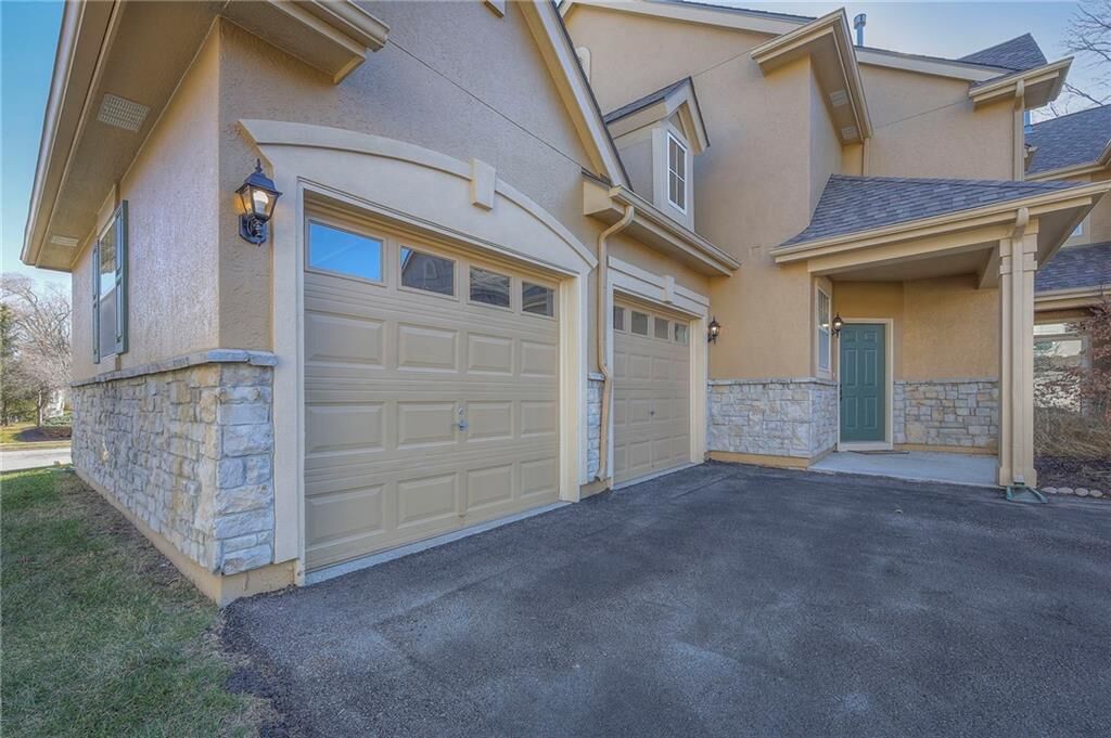 Property Photo:  21063 W 118th Terrace  KS 66061 