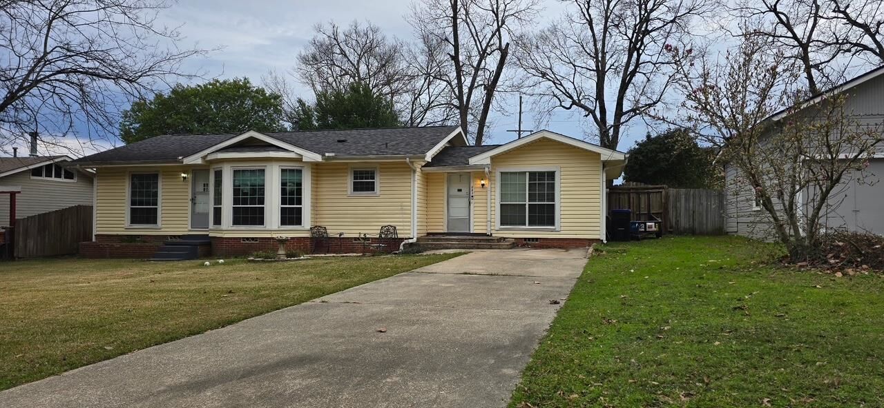 Property Photo:  812 Harmon Drive  TX 75602 