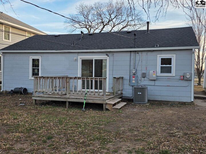 Property Photo:  224 W 17th  KS 67501 