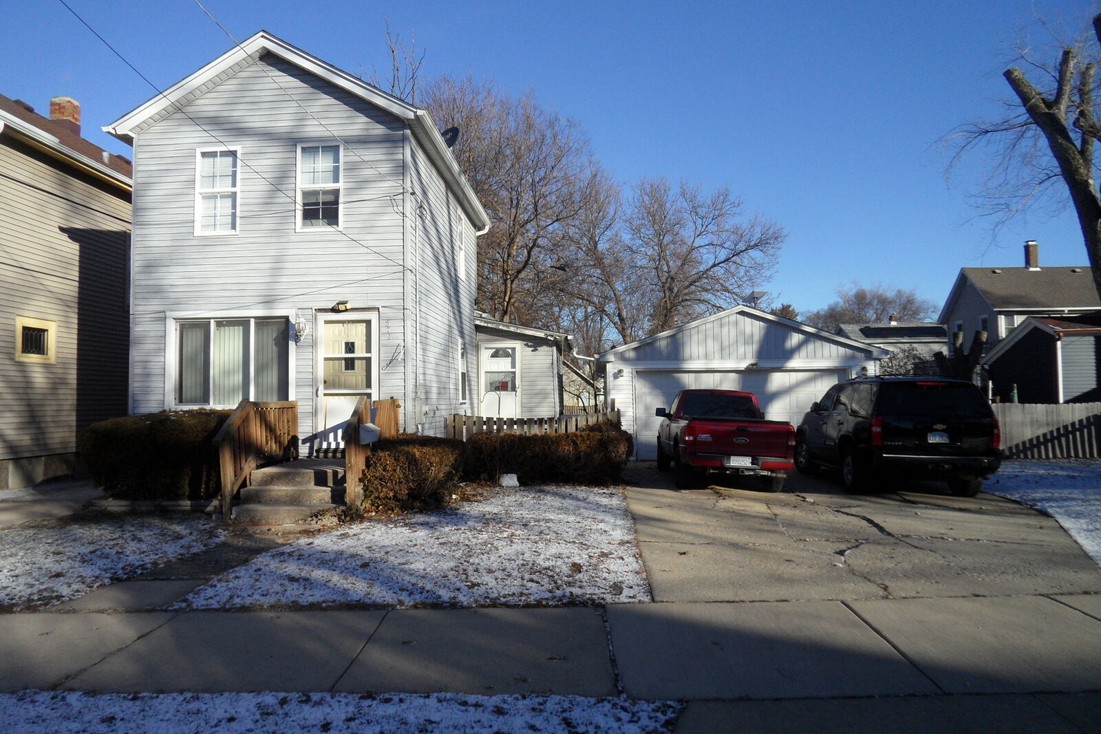 Property Photo: 572 Fourth Avenue IL 60505