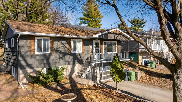 Property Photo:  920 5th Avenue N  IA 52732 