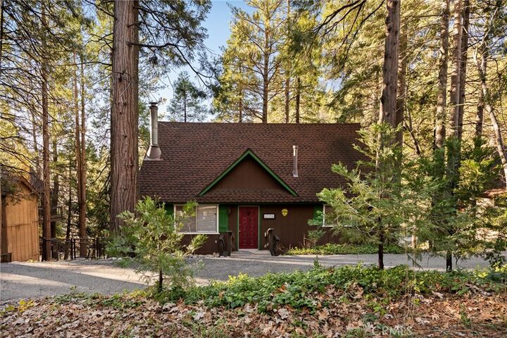 Property Photo: 27390 Oakwood CA 92352