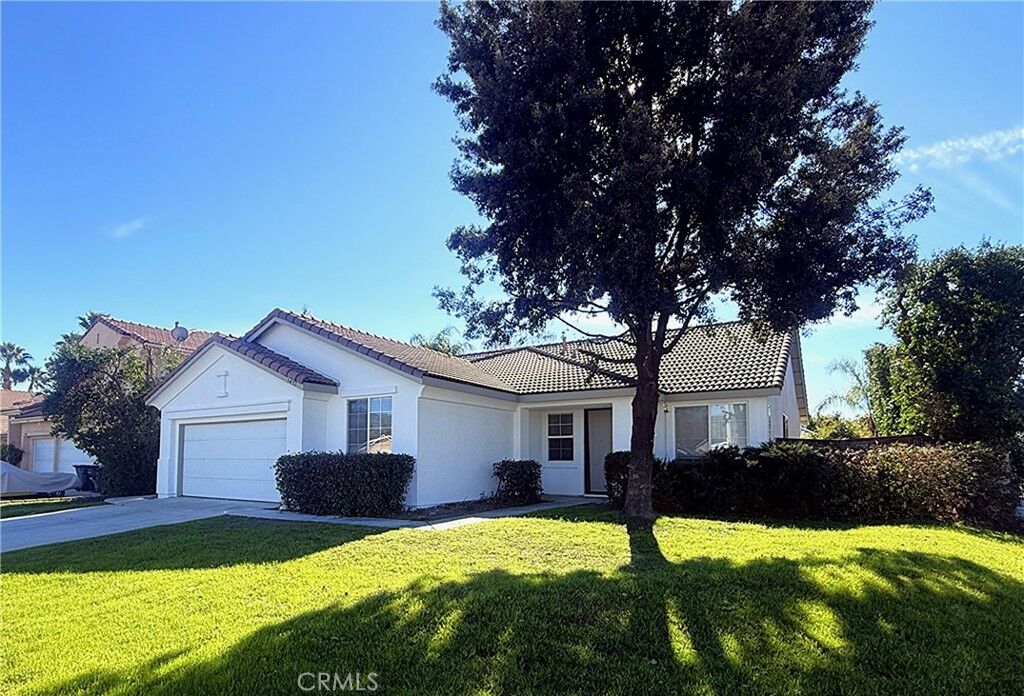 Property Photo:  5473 Charlton Avenue  CA 92544 