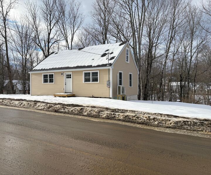 Property Photo:  39 High Street  ME 04941 