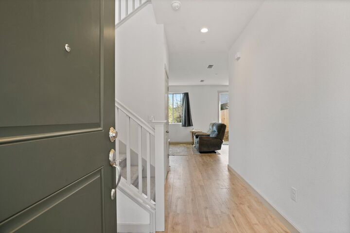 Property Photo:  125 Cottage Court  CA 95370 