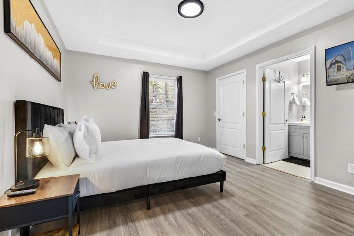 Property Photo:  2821 Old Matthews Rd  TN 37207 