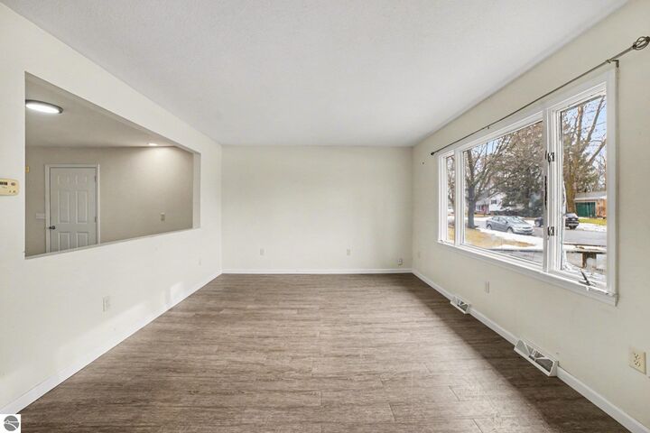 Property Photo:  303 Orchard Avenue  MI 48617 