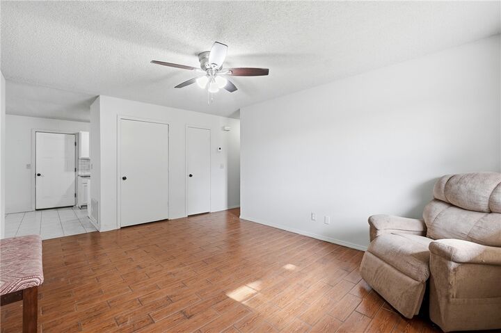 Property Photo:  2309 W Meadow Lane  AR 72756 